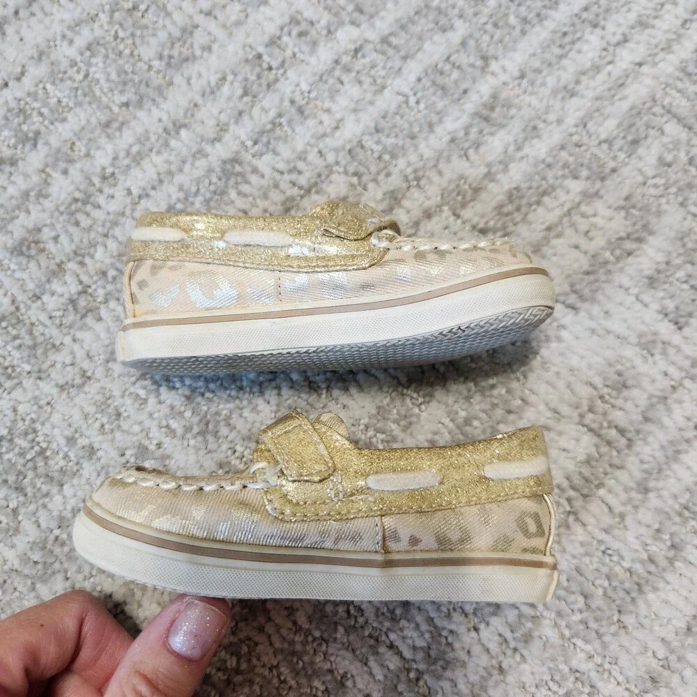 Sperry child animal print crib shoes gold size 4